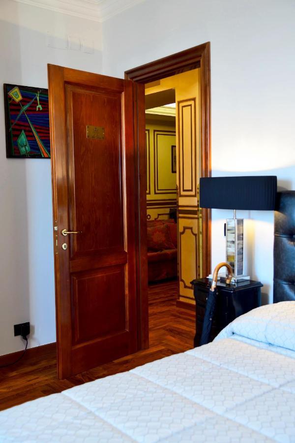 Regal House Roma Navigatori 23 Hotel Exterior photo