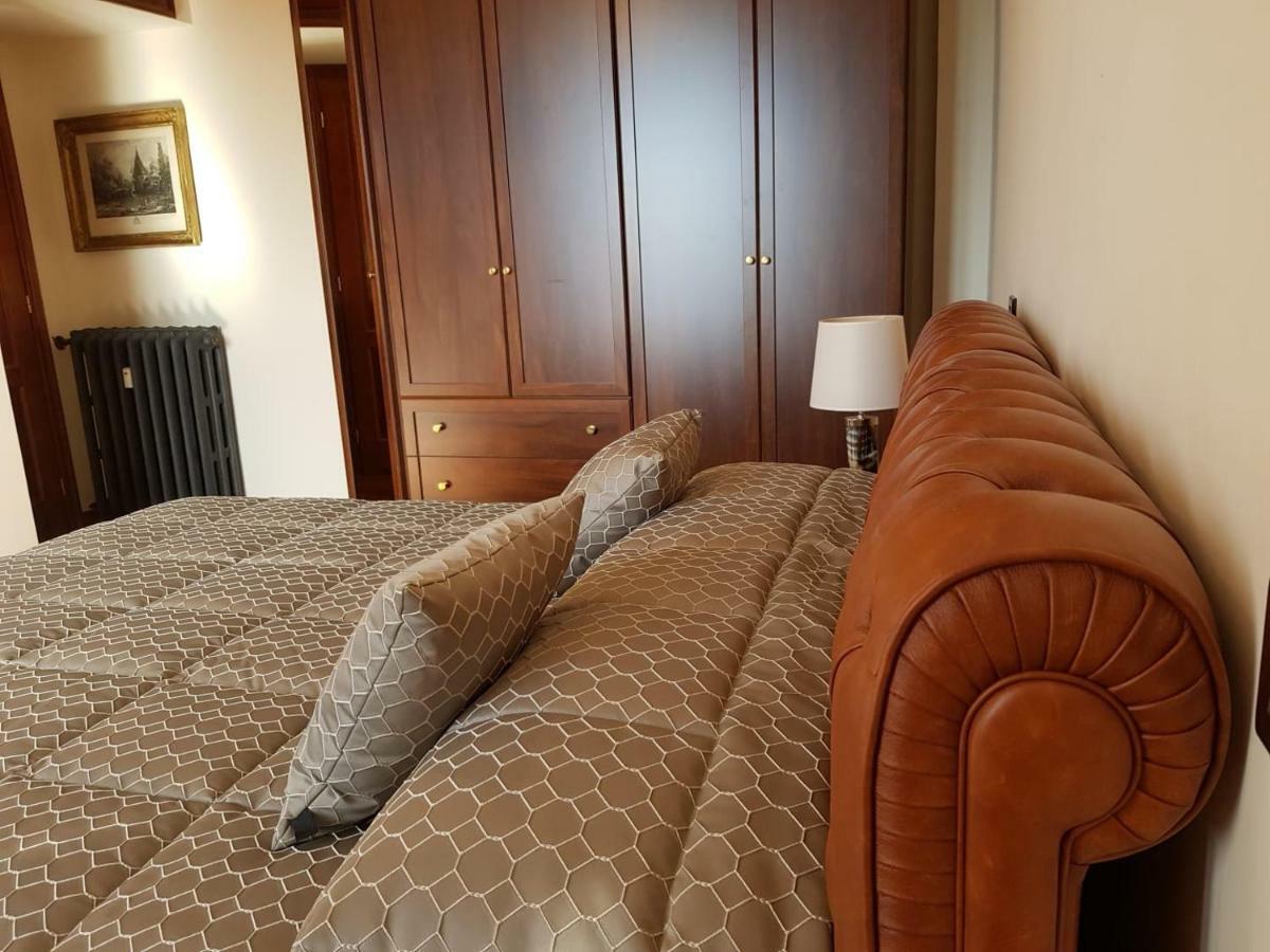 Regal House Roma Navigatori 23 Hotel Exterior photo